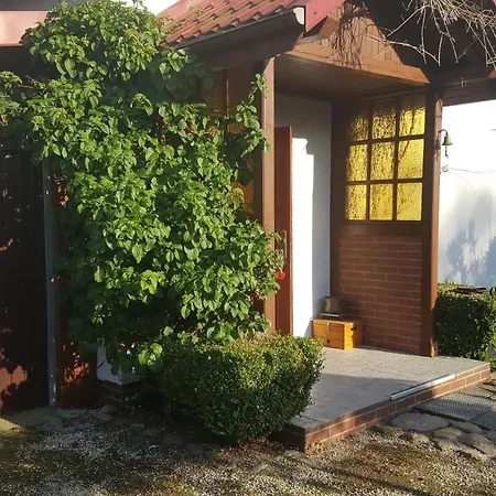 Nad Jeziorem Bystrzyna Lodge *
