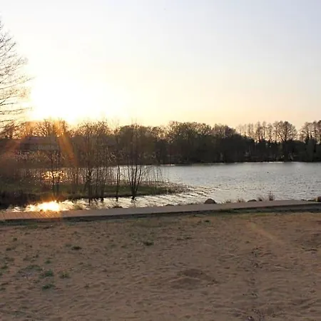 Nad Jeziorem Bystrzyna Lodge *